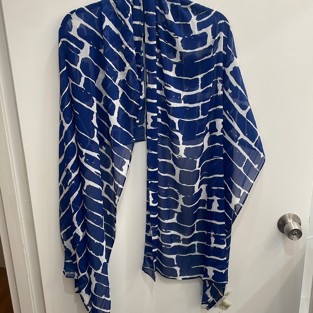 NWT! Alice + Olivia sheer wrap / scarf